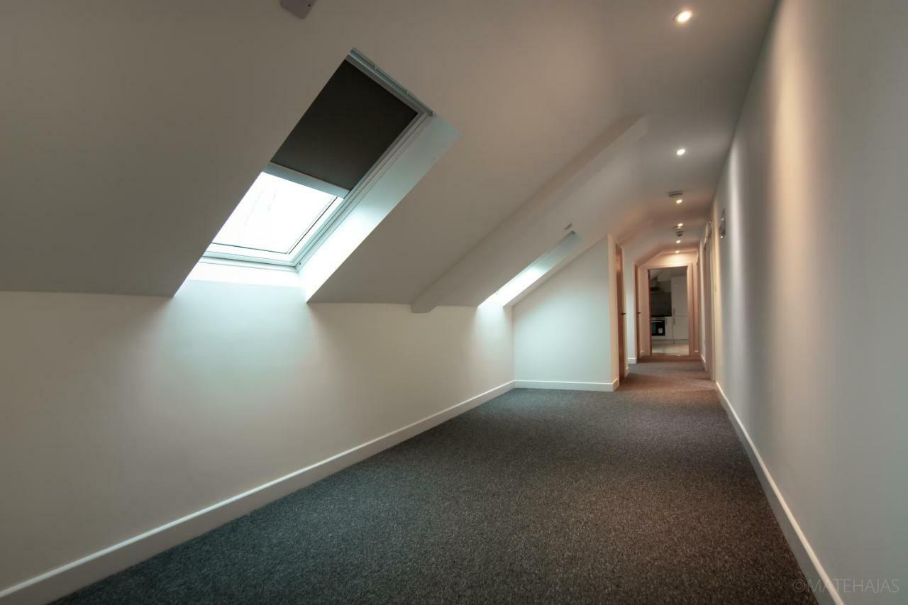 Somerville Apartments London Heathrow Хилингдън Екстериор снимка